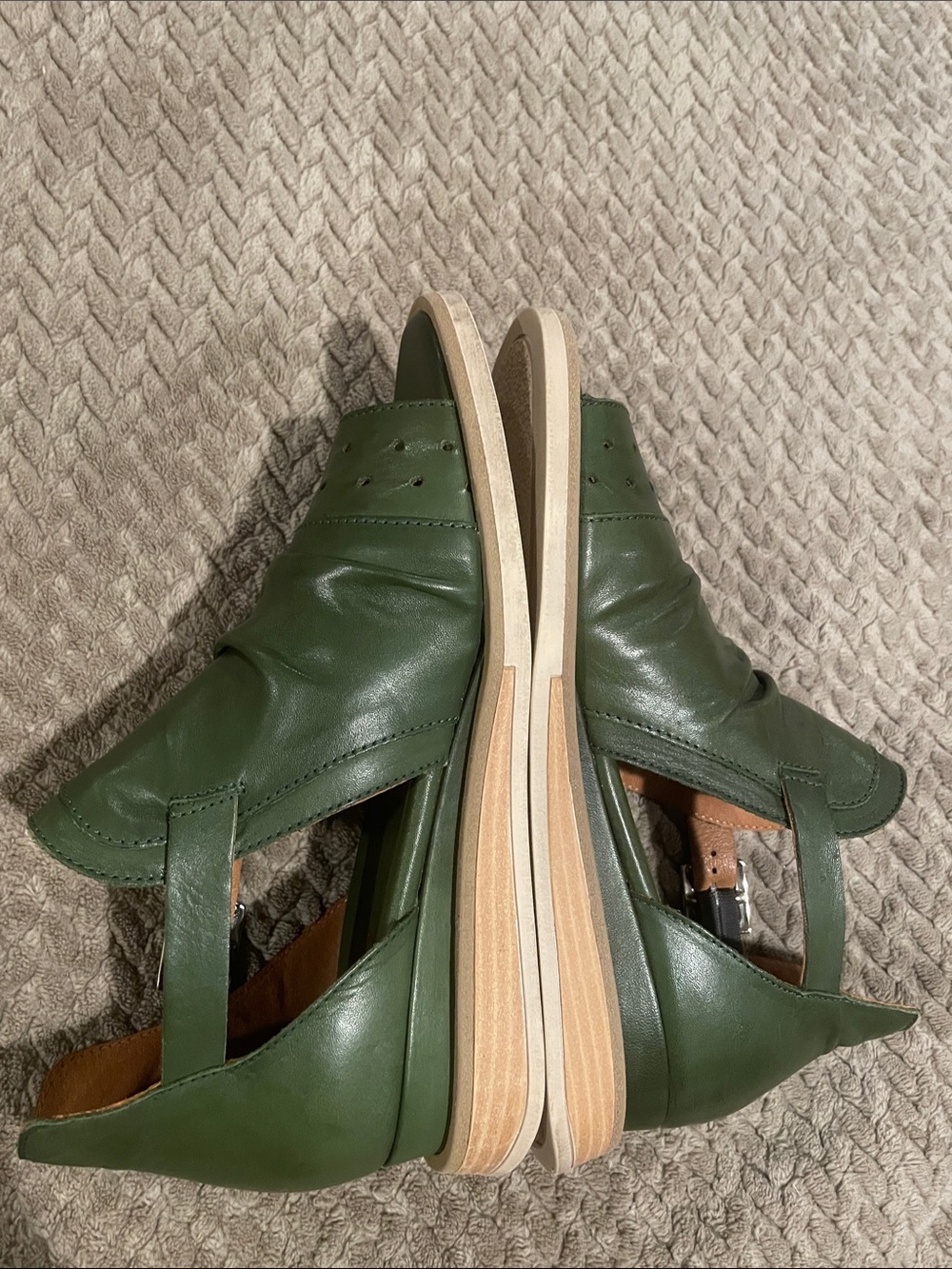 Mix Mooz Cara Olive Leather Sandals - Picture 6 of 10
